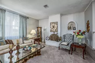 803 Sharon Ln, Baytown, TX 77521 - Photo 9