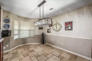 803 Sharon Ln, Baytown, TX 77521 - Photo 19