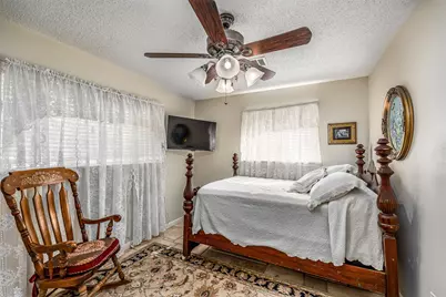 803 Sharon Lane, Baytown, TX 77521 - Photo 27