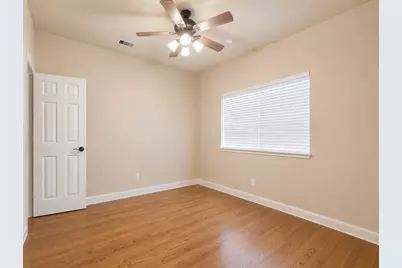 319 Grove Street, Houston, TX 77020 - Photo 13