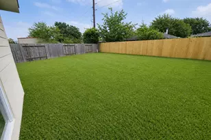 16202 Broadglen Ct, Houston, TX 77082 - Photo 3