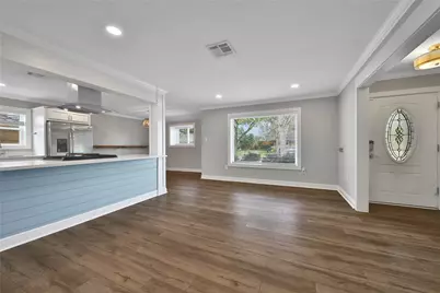 4303 Marlborough Drive, Houston, TX 77092 - Photo 13