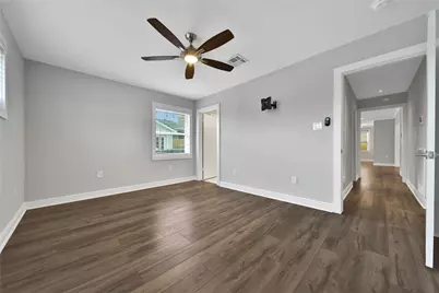 4303 Marlborough Drive, Houston, TX 77092 - Photo 17