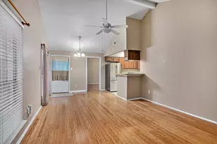 508/510 Clarence St, Tomball, TX 77375 - Photo 5