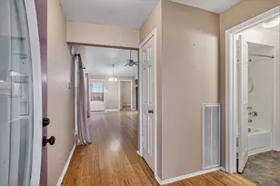 508/510 Clarence St, Tomball, TX 77375 - Photo 3