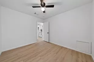 11918 Southview St, Houston, TX 77047 - Photo 15