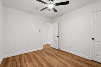 10911 Murr Way, Houston, TX 77048 - Photo 9