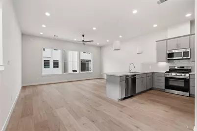 3905 Willowbend Point Drive, Houston, TX 77025 - Photo 9