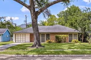 5116 Evergreen St, Bellaire, TX 77401 - Photo 3