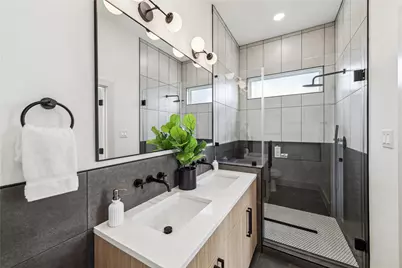 413 Clearwater Street #B, Houston, TX 77029 - Photo 9