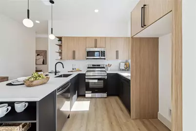 413 Clearwater Street #B, Houston, TX 77029 - Photo 3