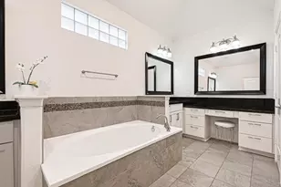 1531 Woodbend Park W, Houston, TX 77055 - Photo 17