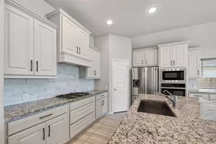 3610 Brattain Dr, Rosharon, TX 77583 - Photo 9