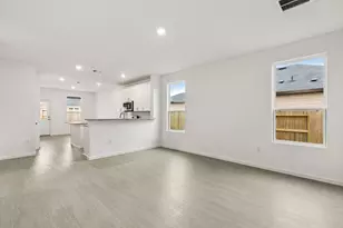 6727 Camila St, Cove, TX 77523 - Photo 3