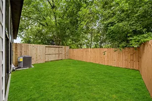 7819 Bowen St, Houston, TX 77051 - Photo 25