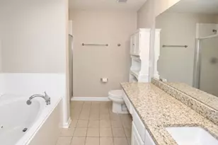 3111 Stratford Bend Dr, Sugar Land, TX 77498 - Photo 7