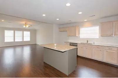 3111 Stratford Bend Drive, Sugar Land, TX 77498 - Photo 3