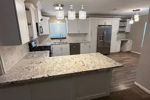 2023 Lost Pine Ct, Conroe, TX 77304 - Photo 5