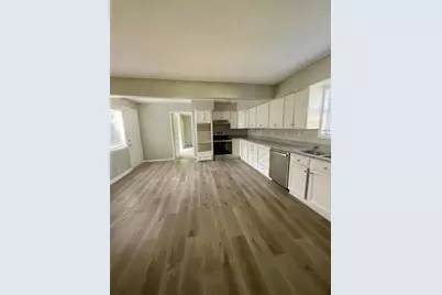 1004 S 2nd Street, La Porte, TX 77571 - Photo 3