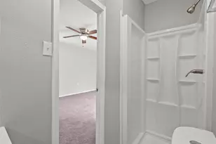 1004 S 2nd St, La Porte, TX 77571 - Photo 11