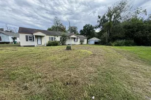 2006 2nd St, Orange, TX 77630 - Photo 7