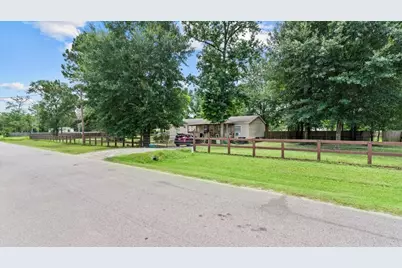 21658 County Road 3749D, Cleveland, TX 77327 - Photo 3