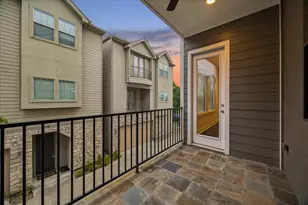608 W 28th St, Houston, TX 77008 - Photo 11