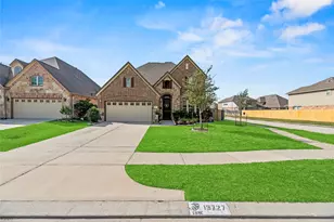 13727 Pointed Edge Ln, Cypress, TX 77429 - Photo 3