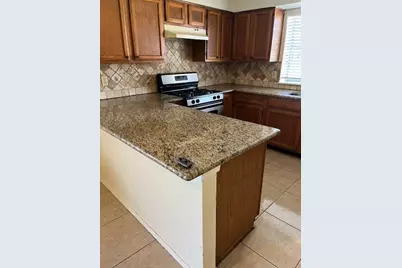 2526 Doverglen, Missouri City, TX 77489 - Photo 3