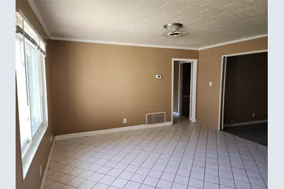 512 Camellia Avenue, Orange, TX 77630 - Photo 7