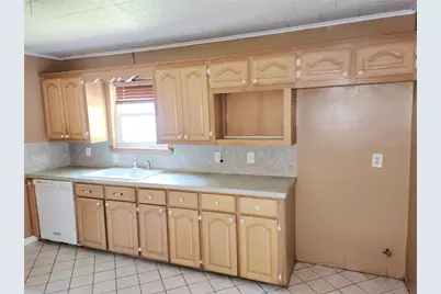 512 Camellia Avenue, Orange, TX 77630 - Photo 11