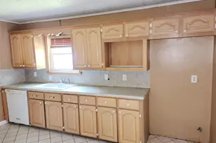 512 Camellia Ave, Orange, TX 77630 - Photo 11