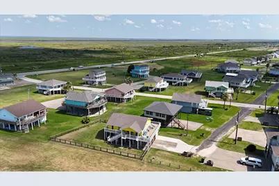 3089 Patty, Crystal Beach, TX 77650 - Photo 43