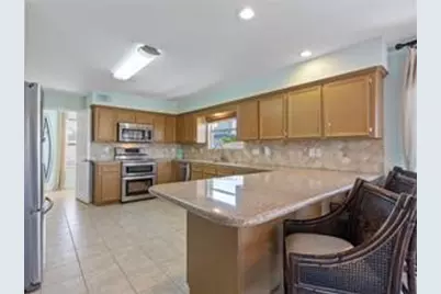 1318 Hawaii Drive, Tiki Island, TX 77554 - Photo 17