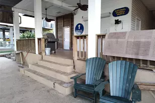 1318 Hawaii Dr, Tiki Island, TX 77554 - Photo 35