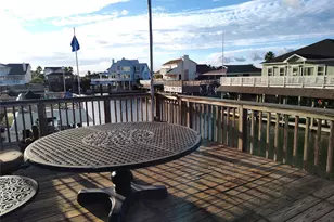 1318 Hawaii Dr, Tiki Island, TX 77554 - Photo 21