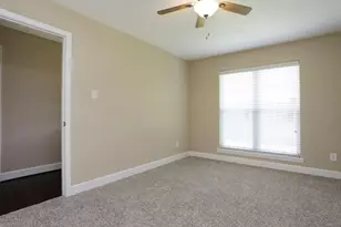 12531 Hazelwood Ln, Houston, TX 77077 - Photo 15