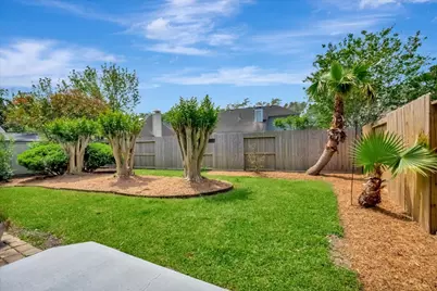 14010 Hazel Ridge Court, Houston, TX 77062 - Photo 33