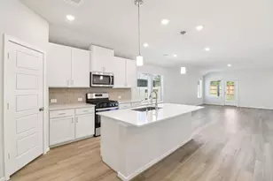 16273 Parish Pointe Ct, Conroe, TX 77302 - Photo 7