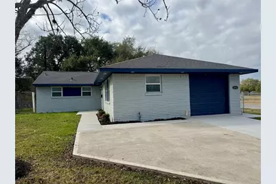 5502 Elm Tree Drive, Houston, TX 77048 - Photo 1