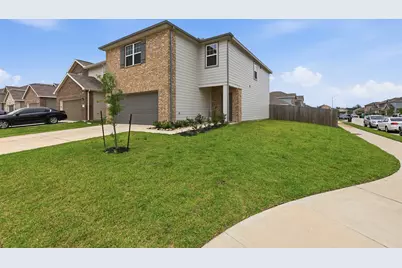 10138 Tiger Flower Lane, Houston, TX 77016 - Photo 13