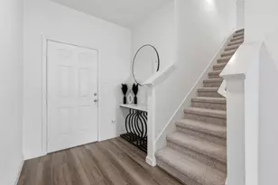 10138 Tiger Flower Ln, Houston, TX 77016 - Photo 3