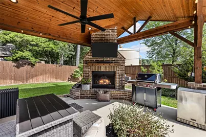 131 S Park Drive, Montgomery, TX 77356 - Photo 3