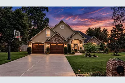 131 S Park Drive, Montgomery, TX 77356 - Photo 1