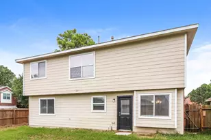 12202 Greencanyon Dr, Houston, TX 77044 - Photo 17