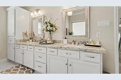 1026 W 24th Street, Houston, TX 77008 - Photo 19