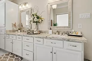 1026 W 24th St, Houston, TX 77008 - Photo 19