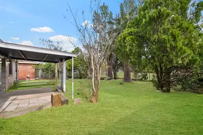 13335 Ambrose Street, Houston, TX 77045 - Photo 27