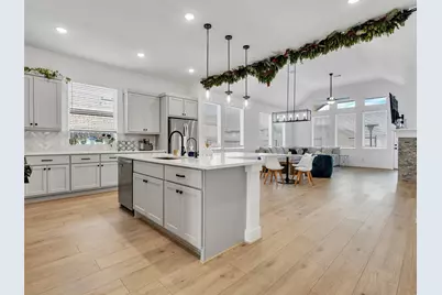 2211 Cherry Bridge Lane, Tomball, TX 77375 - Photo 5