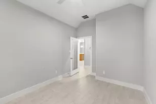 4522 Breezewood Dr, Rosenberg, TX 77471 - Photo 11